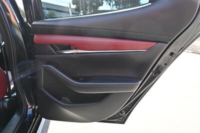 2022 Mazda Mazda3 Hatchback Premium - Photo 48 - Norwalk, CA 90650-2241