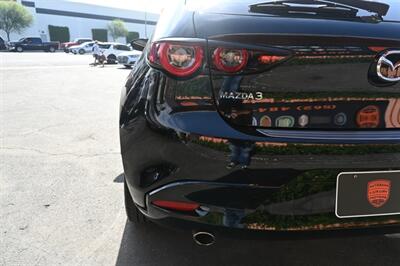 2022 Mazda Mazda3 Hatchback Premium - Photo 9 - Norwalk, CA 90650-2241