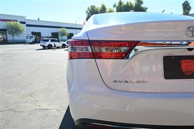 2017 Toyota Avalon XLE Premium   - Photo 10 - Norwalk, CA 90650-2241