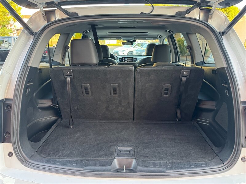 2021 Honda Pilot EX-L - Photo 16 - Norwalk, CA 90650-2241