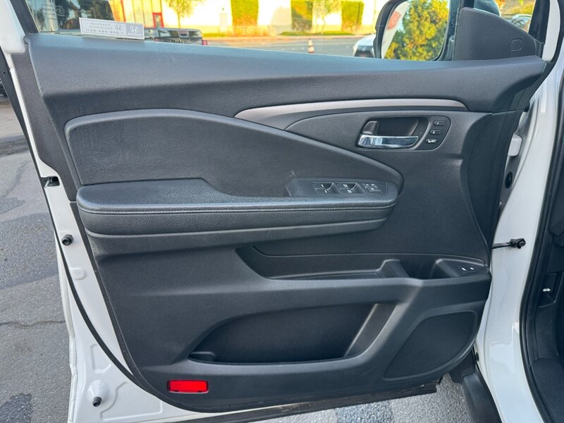 2021 Honda Pilot EX-L - Photo 22 - Norwalk, CA 90650-2241