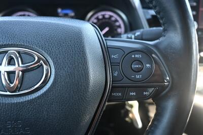 2021 Toyota Camry SE   - Photo 34 - Norwalk, CA 90650-2241