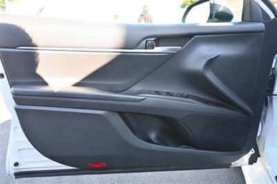 2021 Toyota Camry SE   - Photo 20 - Norwalk, CA 90650-2241