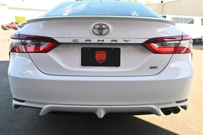 2021 Toyota Camry SE   - Photo 12 - Norwalk, CA 90650-2241