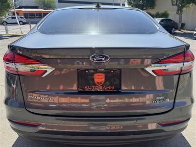 2019 Ford Fusion Hybrid SE   - Photo 11 - Norwalk, CA 90650-2241