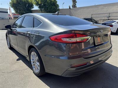 2019 Ford Fusion Hybrid SE   - Photo 10 - Norwalk, CA 90650-2241