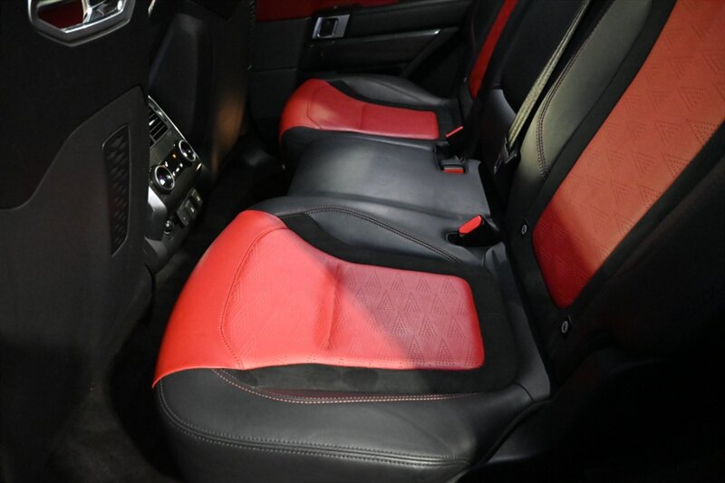 2020 Land Rover Range Rover Sport SVR photo 45