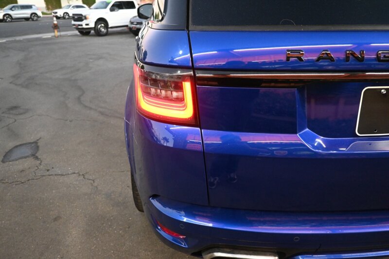 2020 Land Rover Range Rover Sport SVR photo 9