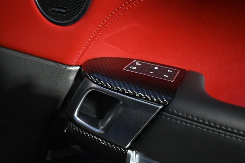 2020 Land Rover Range Rover Sport SVR photo 60