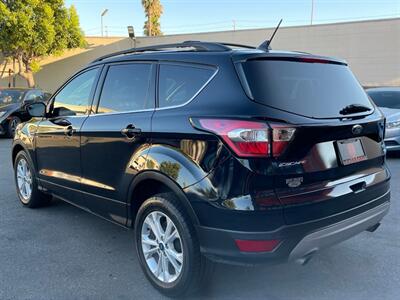 2018 Ford Escape SEL   - Photo 9 - Norwalk, CA 90650-2241