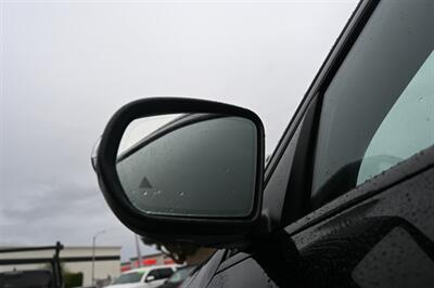 2022 Mercedes-Benz GLC GLC 300   - Photo 16 - Norwalk, CA 90650-2241