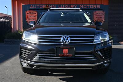 2016 Volkswagen Touareg VR6 Lux   - Photo 2 - Norwalk, CA 90650-2241