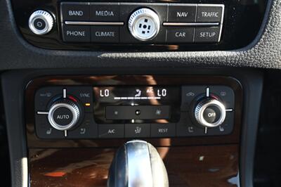2016 Volkswagen Touareg VR6 Lux   - Photo 39 - Norwalk, CA 90650-2241