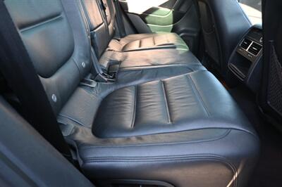 2016 Volkswagen Touareg VR6 Lux   - Photo 59 - Norwalk, CA 90650-2241
