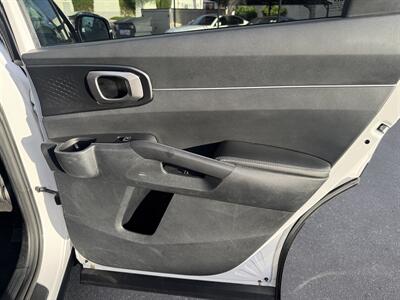 2023 Kia Sorento S   - Photo 36 - Norwalk, CA 90650-2241
