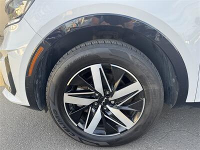 2023 Kia Sorento S   - Photo 6 - Norwalk, CA 90650-2241