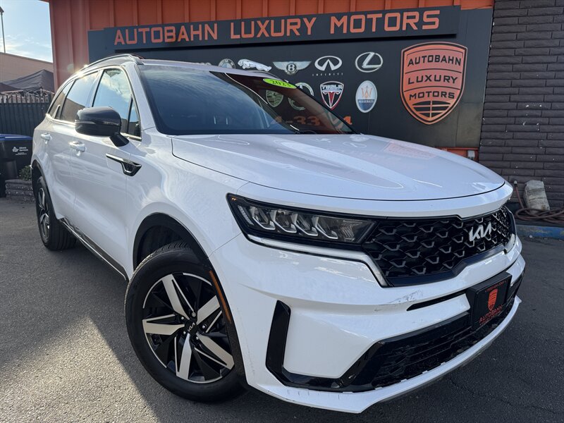 2023 Kia Sorento S  