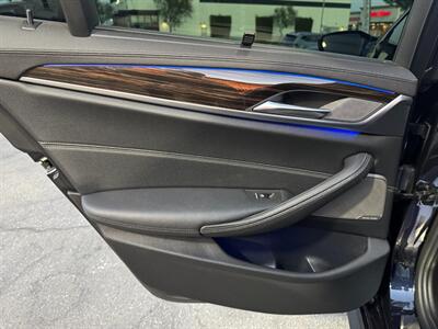 2019 BMW 5 Series M550i xDrive - Photo 26 - Norwalk, CA 90650-2241