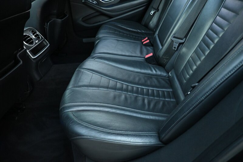 2016 Mercedes Benz S 550 photo 38