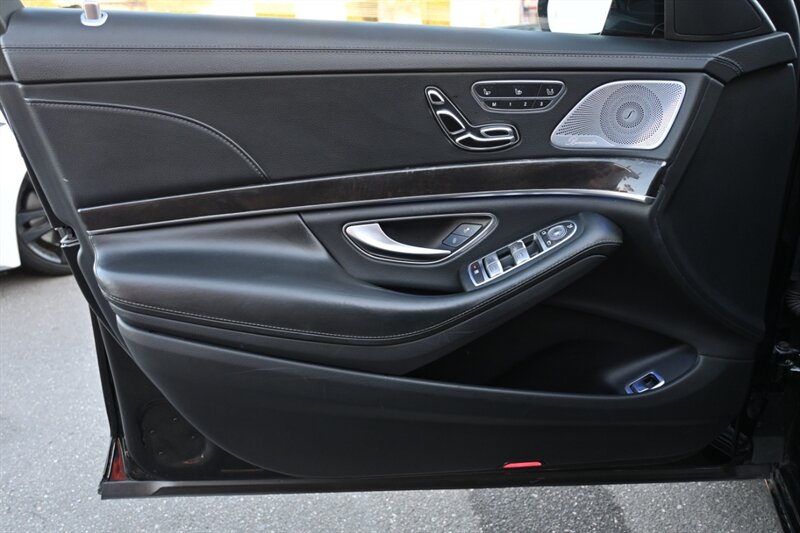2016 Mercedes Benz S 550 photo 11