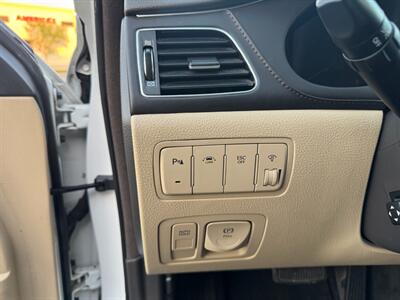 2013 Hyundai Genesis 3.8L - Photo 16 - Norwalk, CA 90650-2241