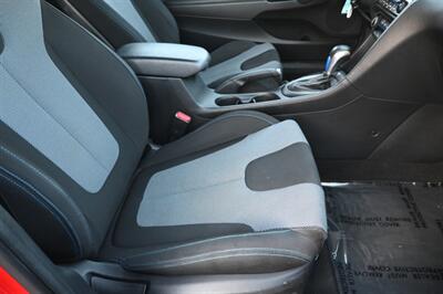 2019 Hyundai VELOSTER 2.0L   - Photo 48 - Norwalk, CA 90650-2241