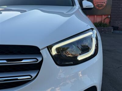 2022 Mercedes-Benz GLC GLC 300 4MATIC - Photo 5 - Norwalk, CA 90650-2241