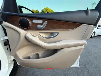 2022 Mercedes-Benz GLC GLC 300 4MATIC - Photo 37 - Norwalk, CA 90650-2241