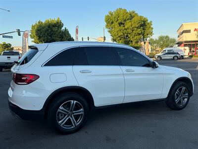 2022 Mercedes-Benz GLC GLC 300 4MATIC - Photo 15 - Norwalk, CA 90650-2241