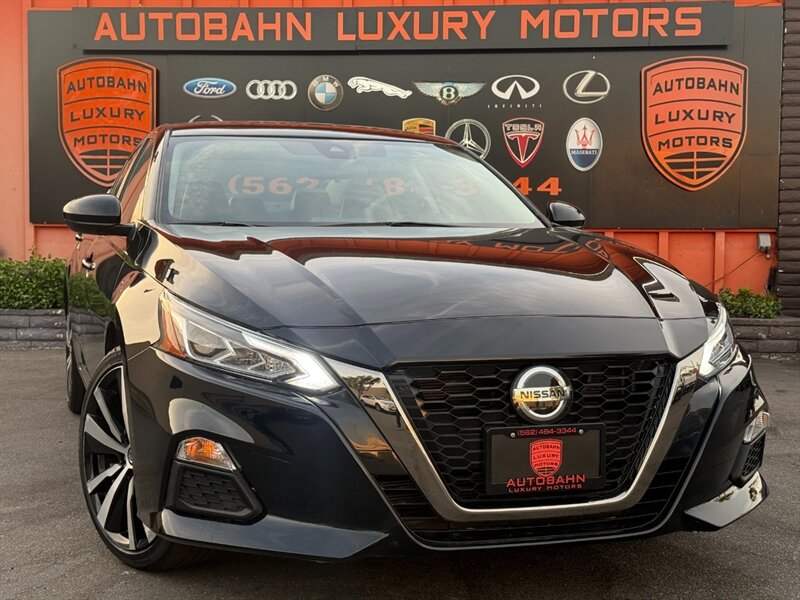 2021 Nissan Altima 2.5 SR  