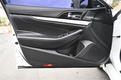 2017 Nissan Maxima 3.5 SR   - Photo 17 - Norwalk, CA 90650-2241