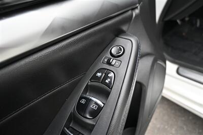 2017 Nissan Maxima 3.5 SR   - Photo 19 - Norwalk, CA 90650-2241