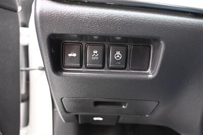 2017 Nissan Maxima 3.5 SR   - Photo 26 - Norwalk, CA 90650-2241