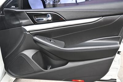 2017 Nissan Maxima 3.5 SR   - Photo 58 - Norwalk, CA 90650-2241