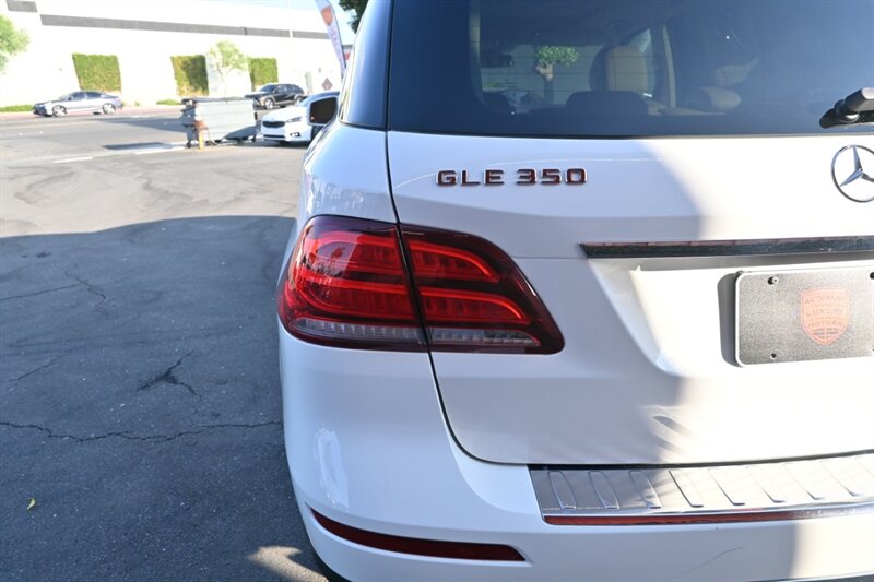 2018 Mercedes Benz GLE 350 4MATIC photo 3