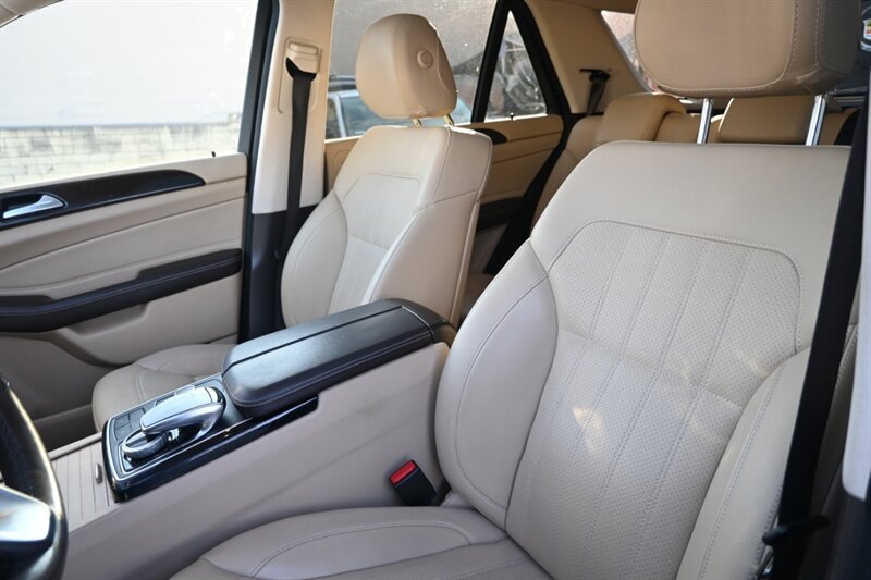 2018 Mercedes Benz GLE 350 4MATIC photo 15