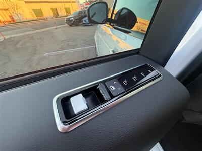 2019 Land Rover Range Rover HSE - Photo 34 - Norwalk, CA 90650-2241