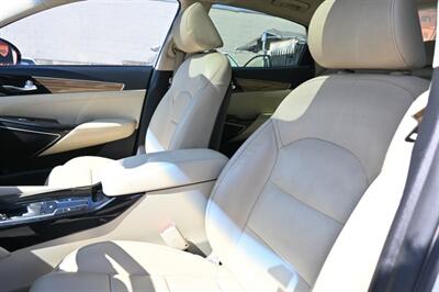 2017 Kia Cadenza Premium   - Photo 22 - Norwalk, CA 90650-2241