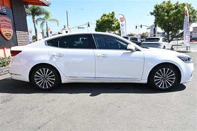 2017 Kia Cadenza Premium   - Photo 13 - Norwalk, CA 90650-2241