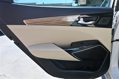2017 Kia Cadenza Premium   - Photo 37 - Norwalk, CA 90650-2241