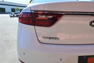 2017 Kia Cadenza Premium   - Photo 9 - Norwalk, CA 90650-2241