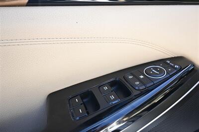 2017 Kia Cadenza Premium   - Photo 19 - Norwalk, CA 90650-2241