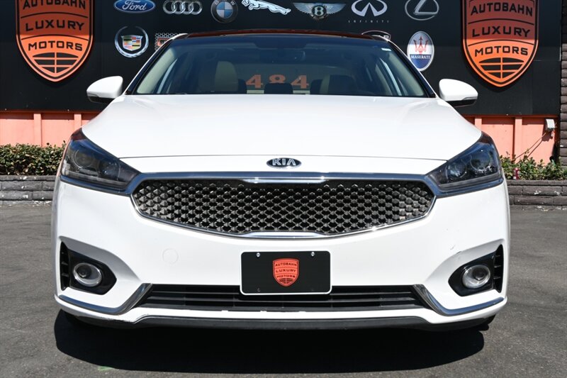 2017 Kia Cadenza Premium  