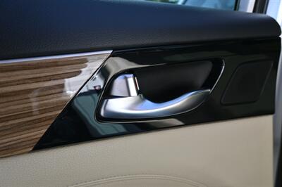 2017 Kia Cadenza Premium   - Photo 38 - Norwalk, CA 90650-2241