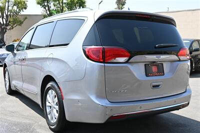 2018 Chrysler Pacifica Touring L   - Photo 16 - Norwalk, CA 90650-2241