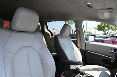 2018 Chrysler Pacifica Touring L   - Photo 62 - Norwalk, CA 90650-2241