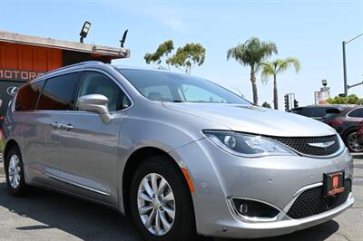 2018 Chrysler Pacifica Touring L   - Photo 28 - Norwalk, CA 90650-2241
