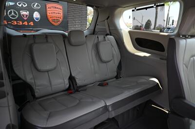 2018 Chrysler Pacifica Touring L   - Photo 53 - Norwalk, CA 90650-2241
