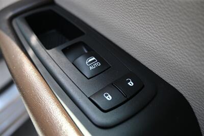 2018 Chrysler Pacifica Touring L   - Photo 57 - Norwalk, CA 90650-2241