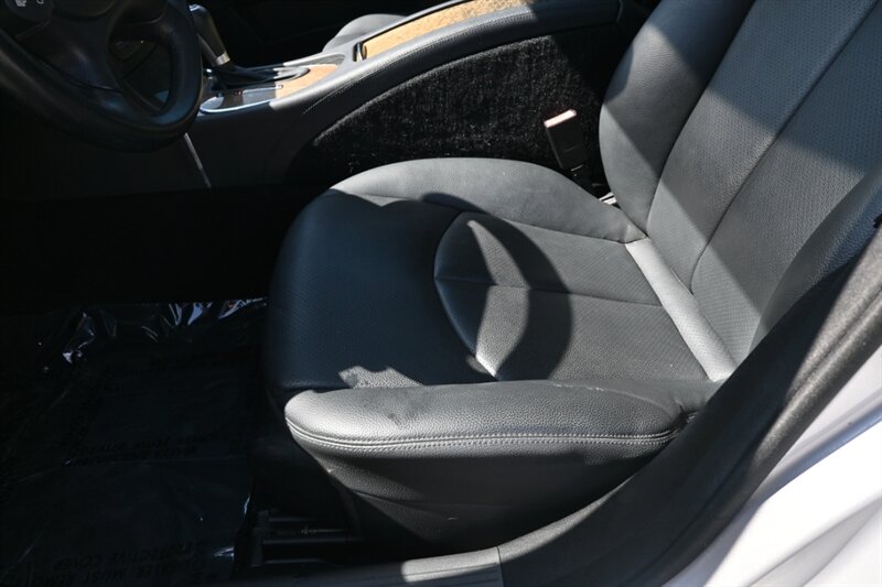 2008 Mercedes Benz E 350 photo 22